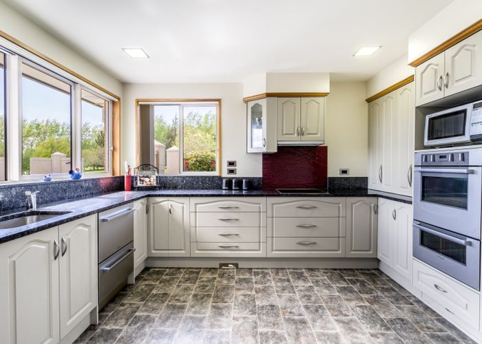  at 200 Lochiel Branxholme Road, Lochiel, Winton