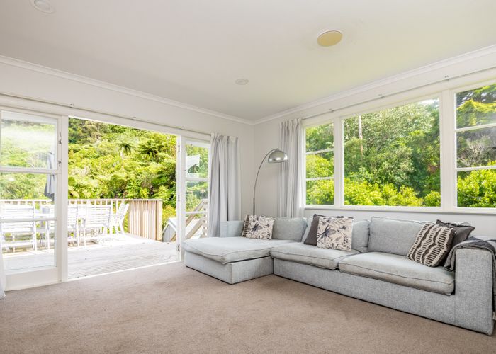 at 8 Tui Terrace, Tawa, Wellington