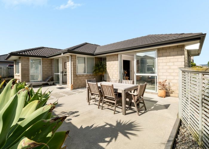  at 4 Horokaka Place, Papamoa Beach, Papamoa