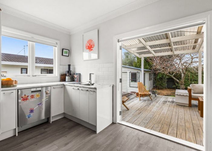 at 402 Townshend Street, Saint Leonards, Hastings, Hawke's Bay
