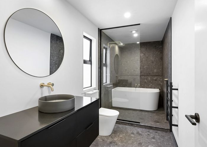  at 30C Waiwaka Terrace, Strandon, New Plymouth