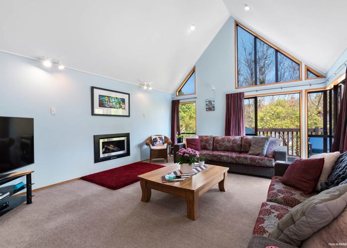  at 2 Crown Hill Close, Forrest Hill, Auckland