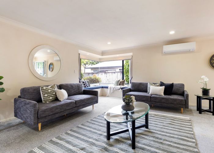  at 22 Bouverie Crescent, Flagstaff, Hamilton
