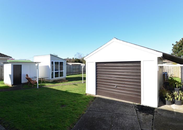  at 40 Montgomery Crescent, Bader, Hamilton, Waikato