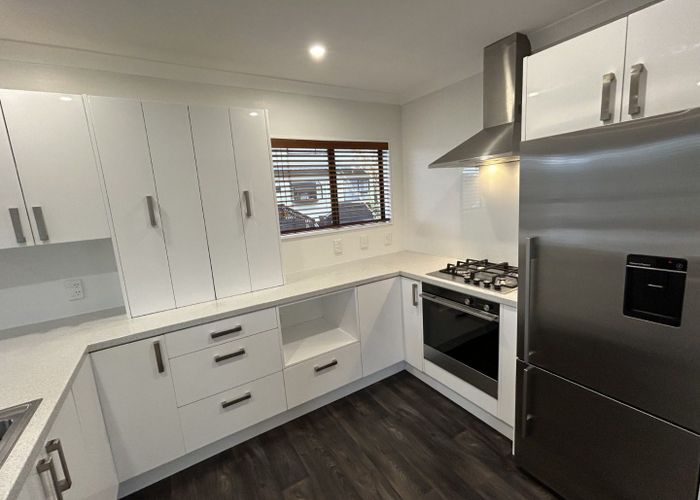  at 128 Discovery Drive, Whitby, Porirua