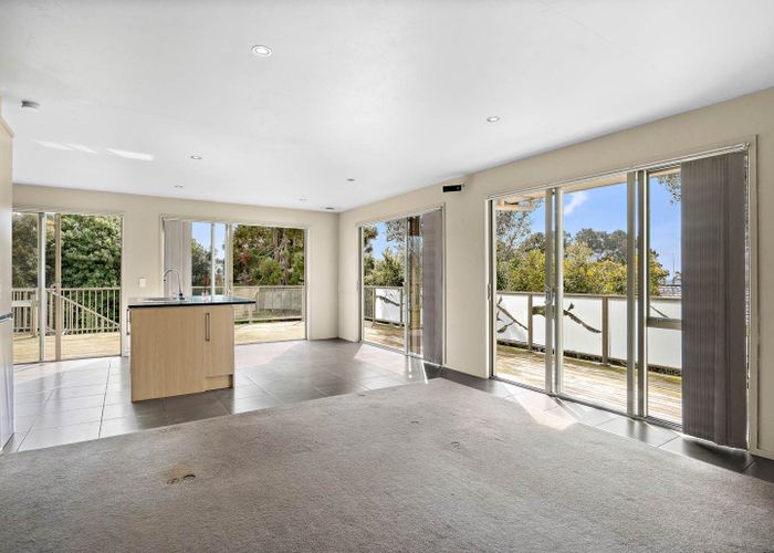  at 3 Scott Road, Stanmore Bay, Whangaparaoa, Rodney, Auckland
