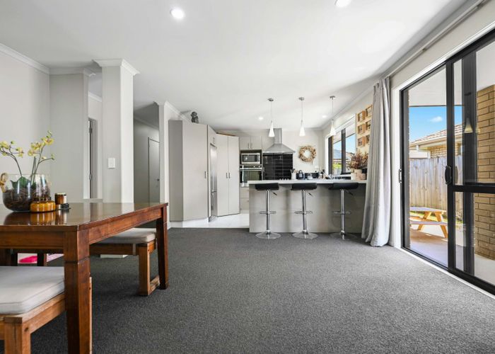  at 54 Edgeview Crescent, Fitzroy, Hamilton