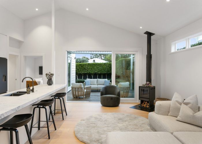  at 10 Green Street, Saint Marys Bay, Auckland