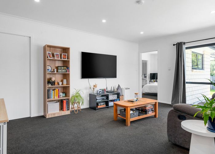  at 2/10 Keitha Place, Glenview, Hamilton, Waikato