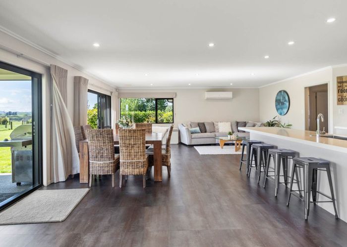  at 64 Hawthorne Lane, Papakura