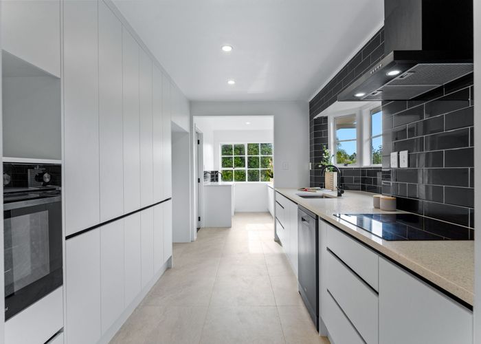  at 8 Odin Place, Beach Haven, Auckland