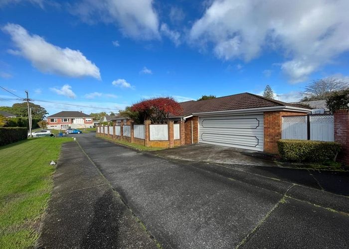  at 2/43 Karaka Street, Takapuna, Auckland