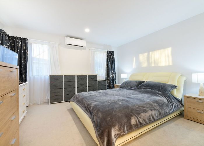  at 17D Crosby Road, West Harbour, Auckland