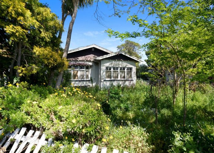  at 23 Diamond Avenue, Spreydon, Christchurch