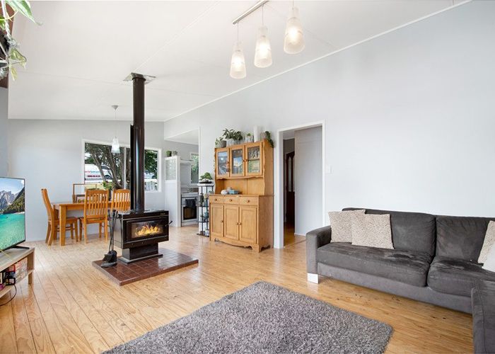  at 114 McEntee Road, Waitakere, Waitakere City, Auckland