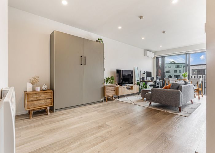  at 204/2A Matatiki Street, Northcote, Auckland