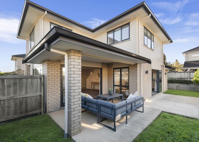  at 112B Gracechurch Drive, Flat Bush, Manukau City, Auckland
