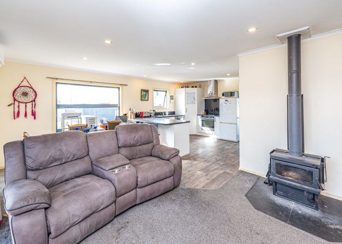  at 12 Beaumaris Avenue, Castlecliff, Whanganui