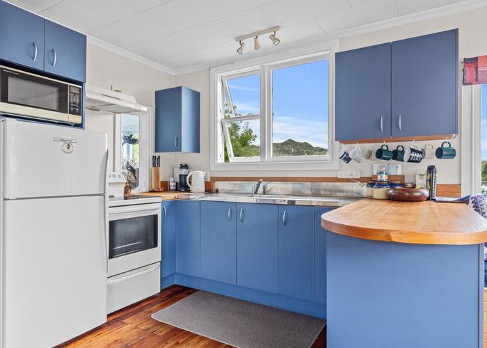  at 10 North Street, Mokau, New Plymouth, Taranaki