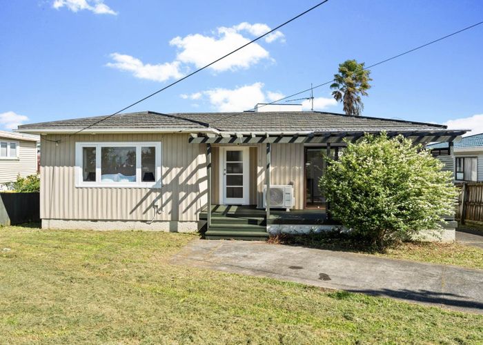 at 1/66 College Road, Northcote, North Shore City, Auckland