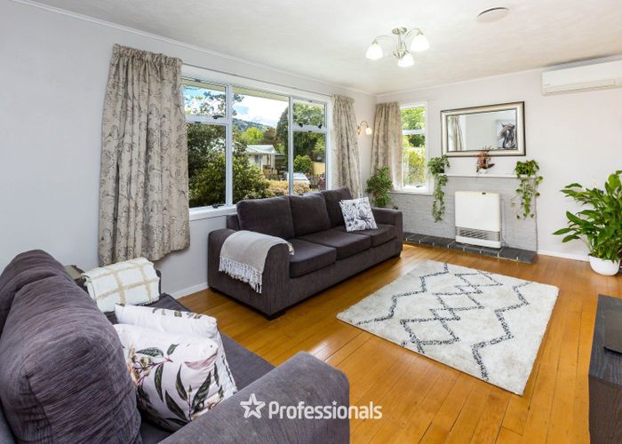  at 25 Totara Park Road, Clouston Park, Upper Hutt, Wellington