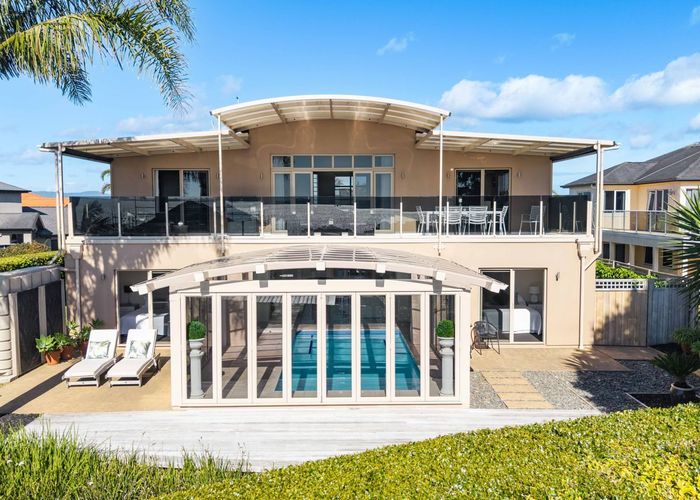  at 8 Kawai Rise, Te Atatu Peninsula, Waitakere City, Auckland