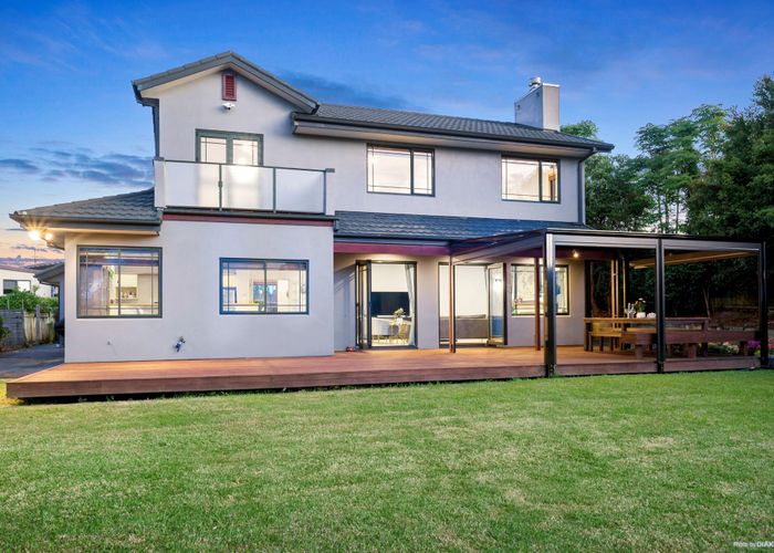  at 30 English Oak Drive, Schnapper Rock, Auckland