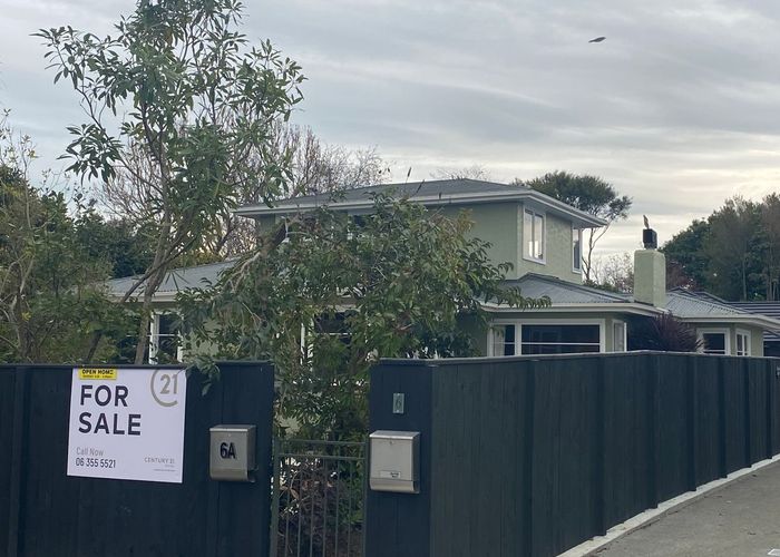  at 6A Surrey Crescent, Hokowhitu, Palmerston North, Manawatu / Whanganui