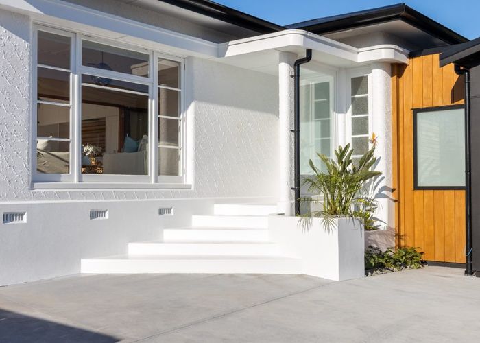  at 5 Strandon Place, Strandon, New Plymouth