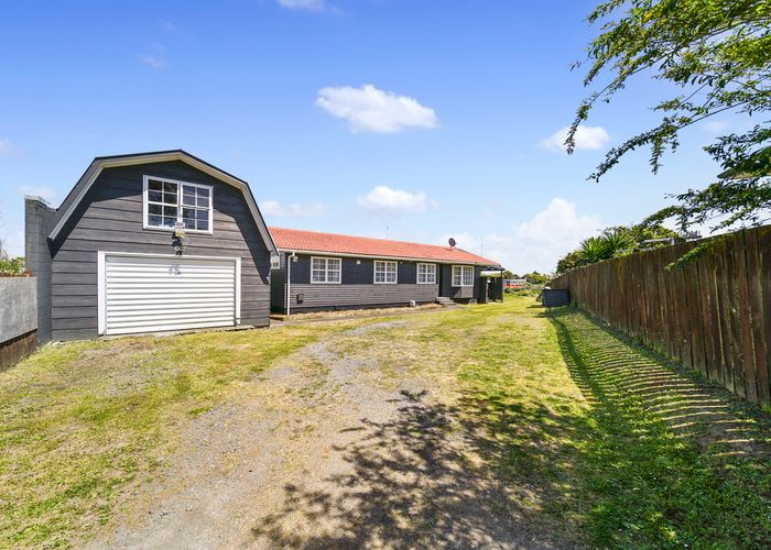  at 51 Ashgrove Road, Mangere, Auckland