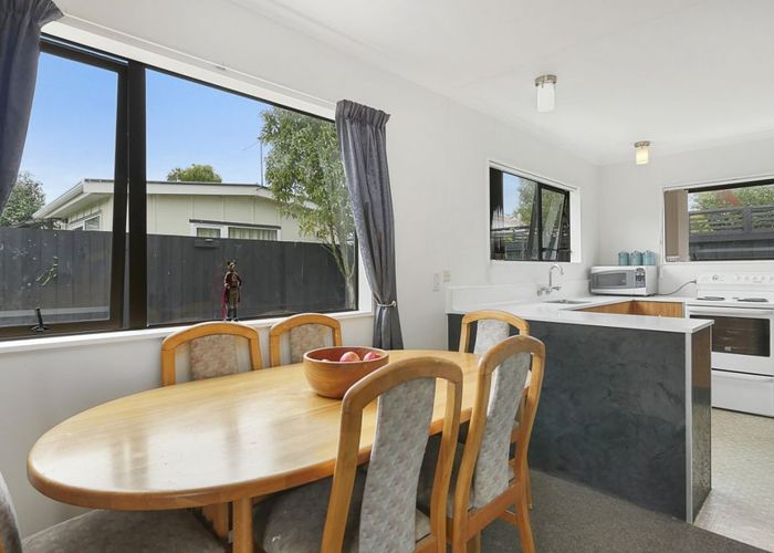  at 1/8 Domain Terrace, Spreydon, Christchurch