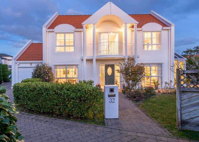  at 4/32 Percival Avenue, Matua, Tauranga