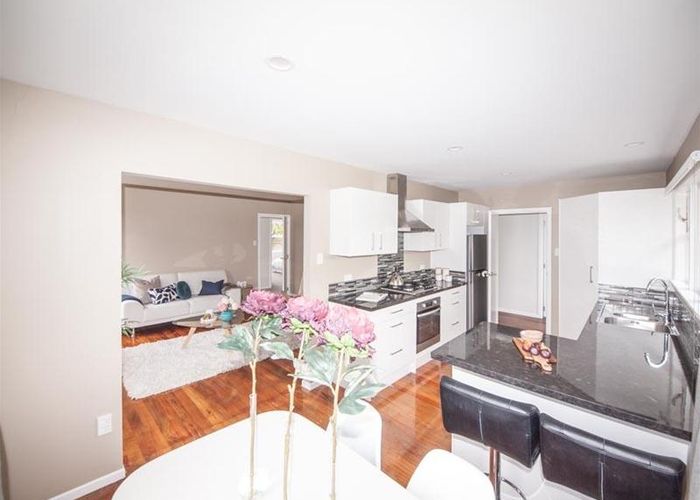  at 35 Oswald Crescent, Paparangi, Wellington