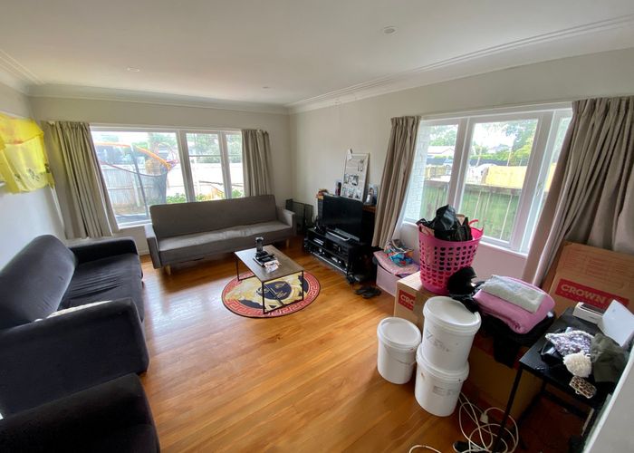  at 520 Swanson Road, Ranui, Auckland