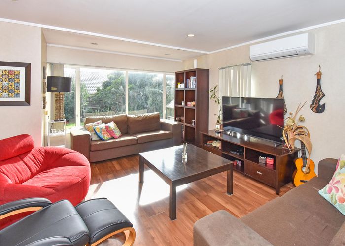  at 18 Costar Place, Wiri, Auckland