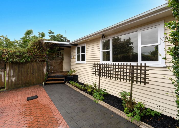  at 44 Sandwich Road, St Andrews, Hamilton