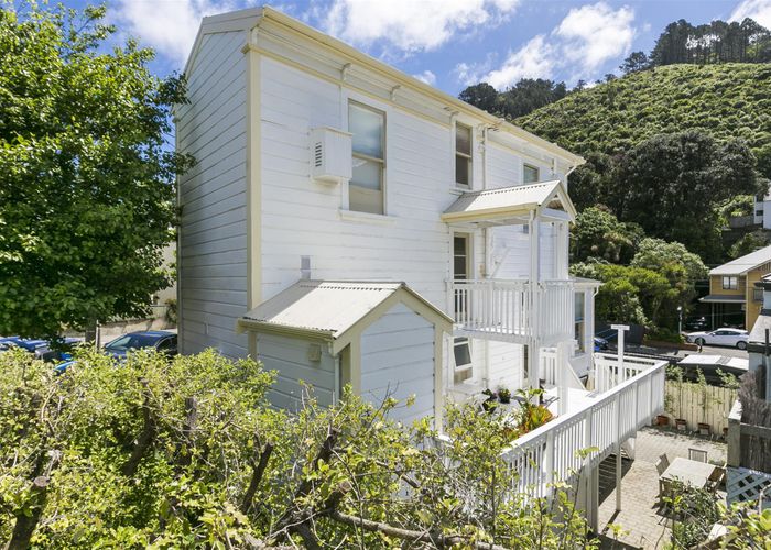  at 106 Hill Street, Thorndon, Wellington