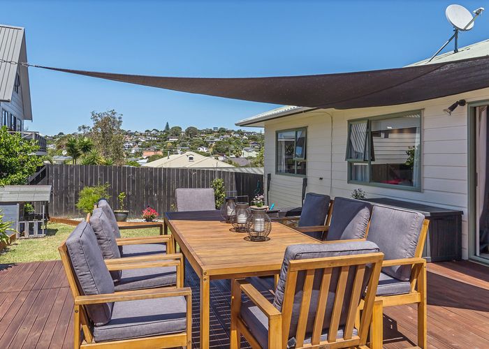  at 2/287 Vipond Road, Stanmore Bay, Whangaparaoa