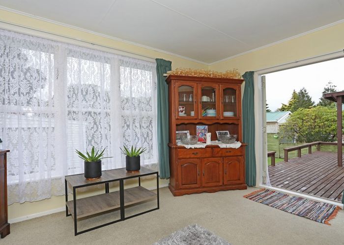  at 32 Mill Street, Marton