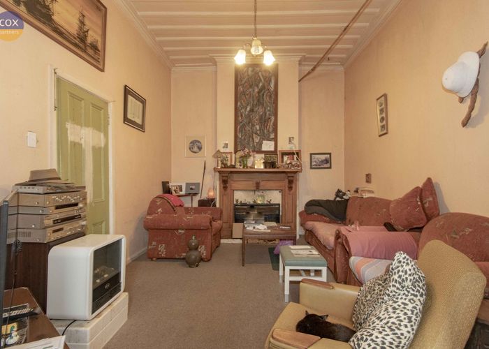  at 6 Sale Street, Napier South, Napier