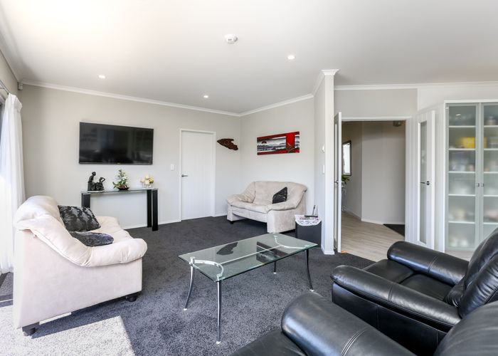  at 1 Manurau Crescent, Merrilands, New Plymouth