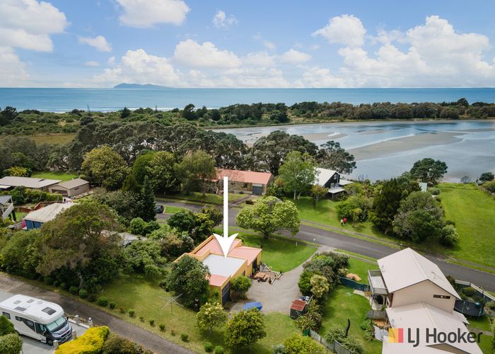  at 25 Pohutukawa Drive, Athenree, Waihi Beach
