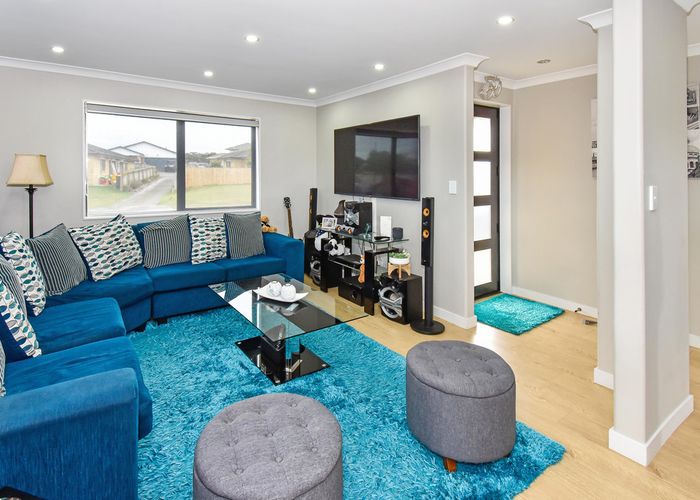 at 87 Naylors Drive, Mangere, Auckland