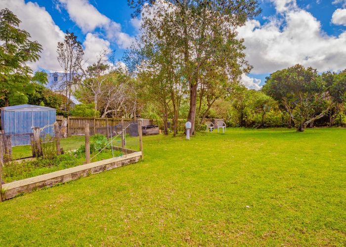  at 38 Esmeralda Avenue, Avondale, Auckland