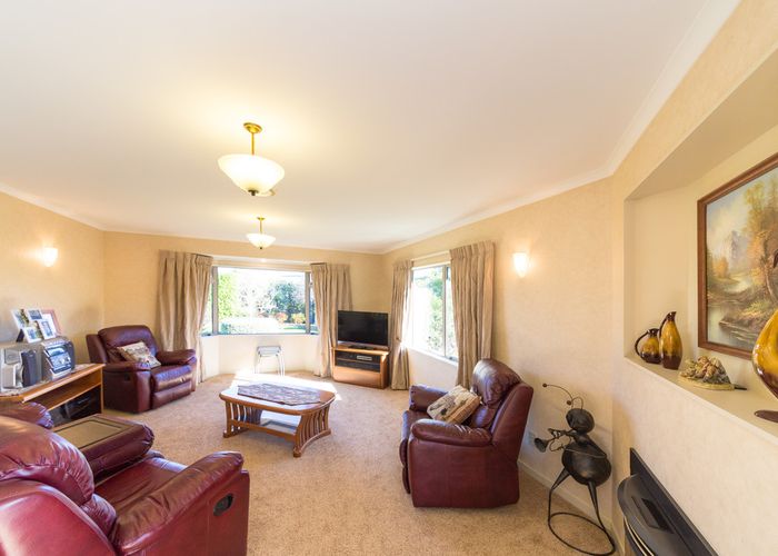  at 48 Cashmere Drive, Fitzherbert, Palmerston North
