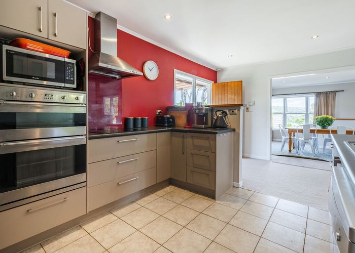 at 42 Highland Avenue, Titirangi, Auckland