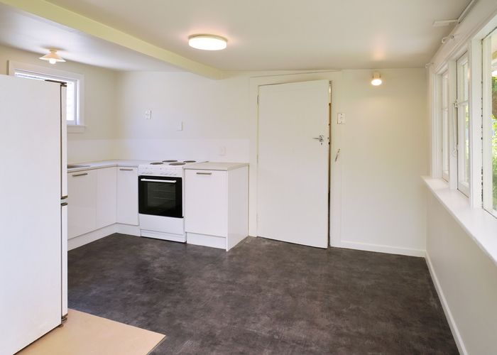  at 28 Ferry Road, Woodend Beach, Woodend