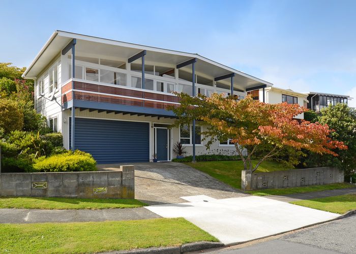  at 15 Hibiscus Grove, Maungaraki, Lower Hutt