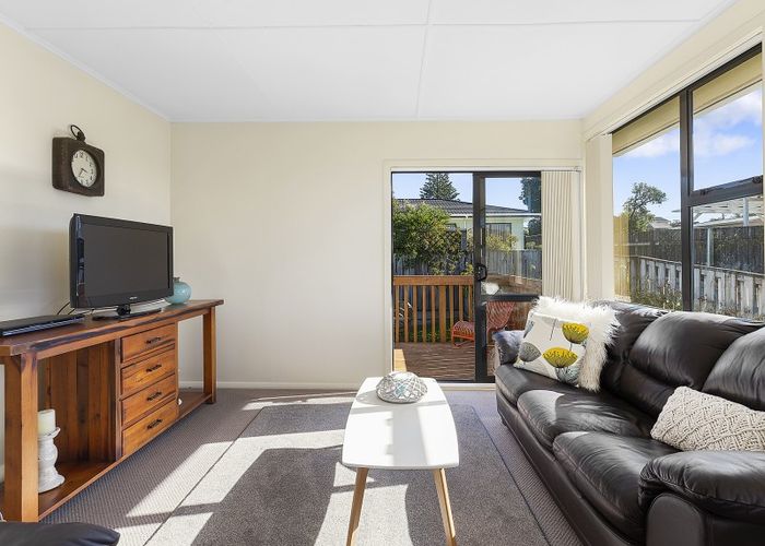  at 110 Main Road, Titahi Bay, Porirua