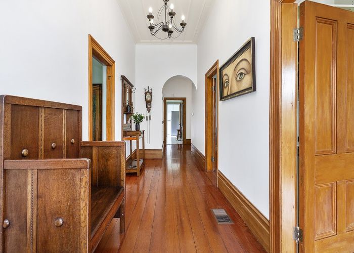  at 49 Simla Crescent, Khandallah, Wellington
